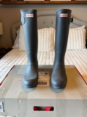 Women’s Hunter Tall Rain Boots!!!